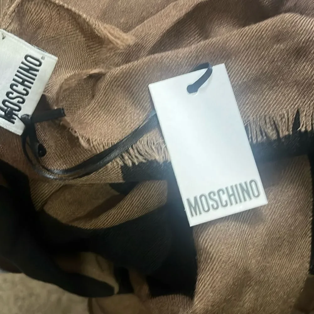 NWT Moschino scarf 50118M5134 COL 019 Wool Brown shawl stole $ 330.00